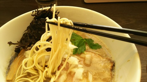 [画像:13992d55-s.jpg]