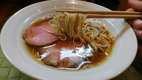 [画像:24449d48-s.jpg]