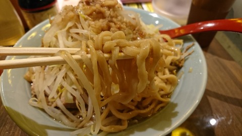 [画像:24bf6f70-s.jpg]