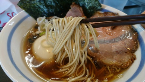 [画像:58b677b2-s.jpg]