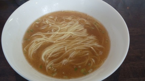 2012_03_焙りカマスの紅塩ラーメンS