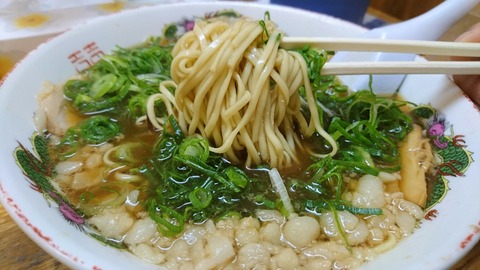 [画像:638f10a6-s.jpg]