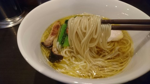 [画像:658222da-s.jpg]