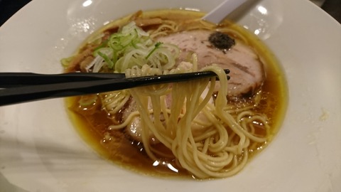 [画像:65b92a92-s.jpg]