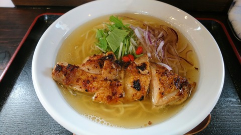 [画像:6b257030-s.jpg]