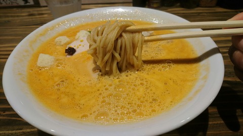 [画像:7646f004-s.jpg]