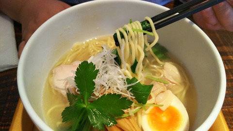 [画像:7f817803-s.jpg]