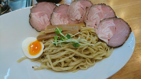 [画像:91325d33-s.jpg]