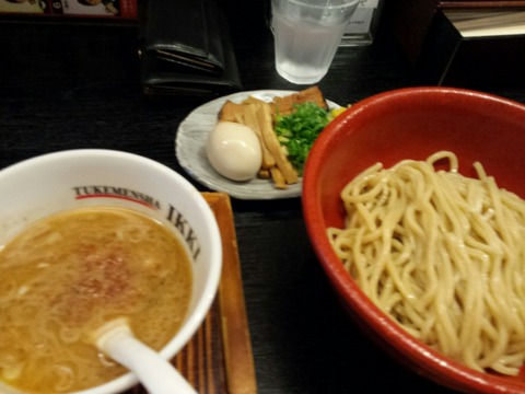 [画像:9e697860-s.jpg]