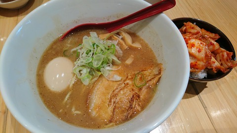 [画像:abcd129a-s.jpg]