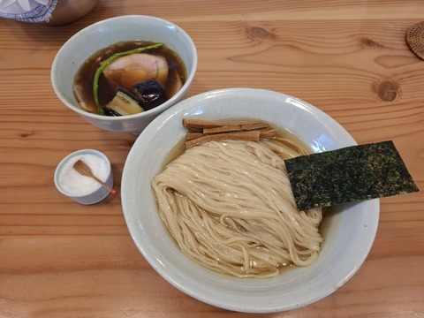 シマリボン（三重県/名張市） : 目指せ！ラーメン全国制覇（らmen's CLUB）