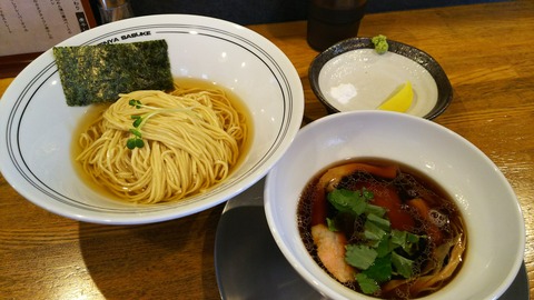[画像:b1b47a0a-s.jpg]