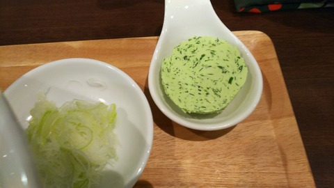 [画像:b21304e9-s.jpg]