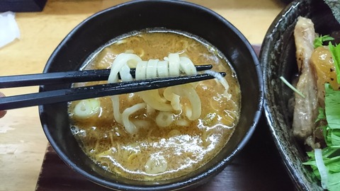 [画像:c9459374-s.jpg]