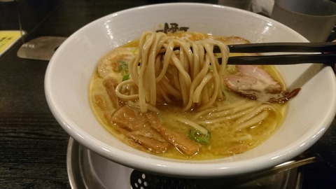 [画像:de4a628f-s.jpg]