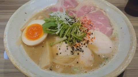 11makotoya