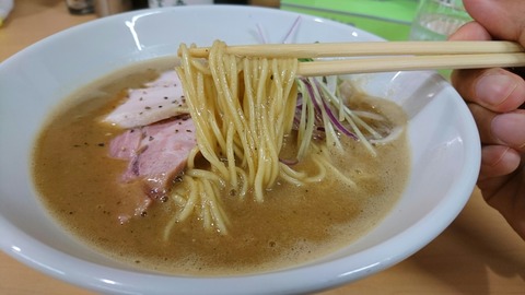 [画像:e2eb6277-s.jpg]