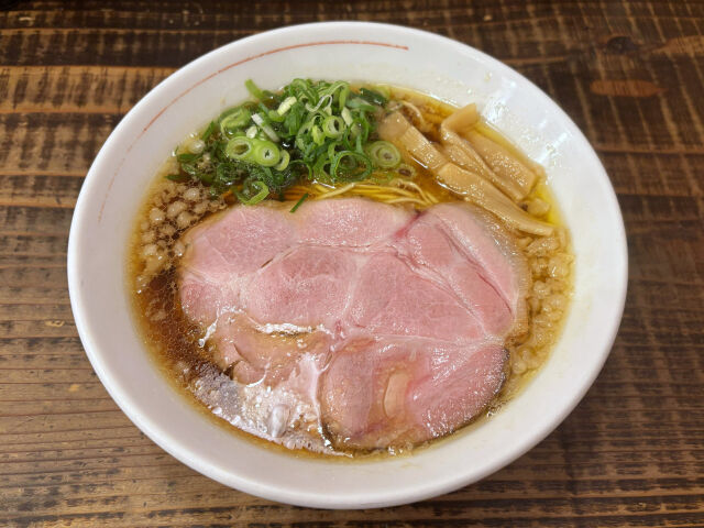 らーめん本舗 一松 / 漂う香りからして美味、井原の名店・・・一松醤油らーめん ＠岡山県井原市