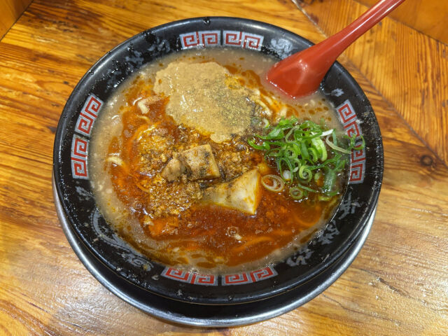 無鉄砲本店 / 豚骨の聖地でシビれる～の巻・・・豚骨担々麺 ＠京都府木津川市