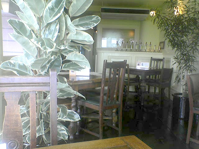 秋谷 マーロウ のビーカー に入った プリン 値段は張るが良い素材を使った抜群に旨いプリン 食べて読んで聴いて観て 語り合おう