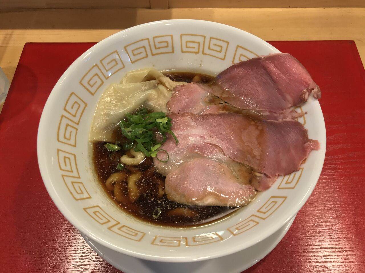 らーめん アンズノ木 立川 醤油らーめん Zubatto のラーメン一刀両断