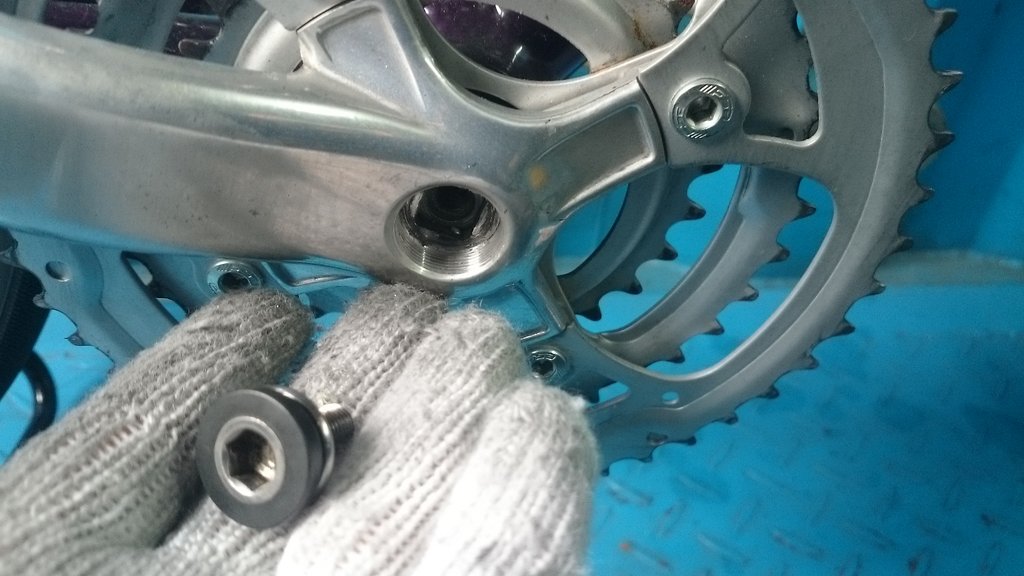 自転車）BB・クランク一式交換（その他 GIANT ESCAPE R3）by