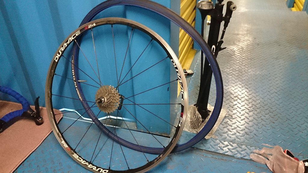 自転車 タイヤ ローテーション