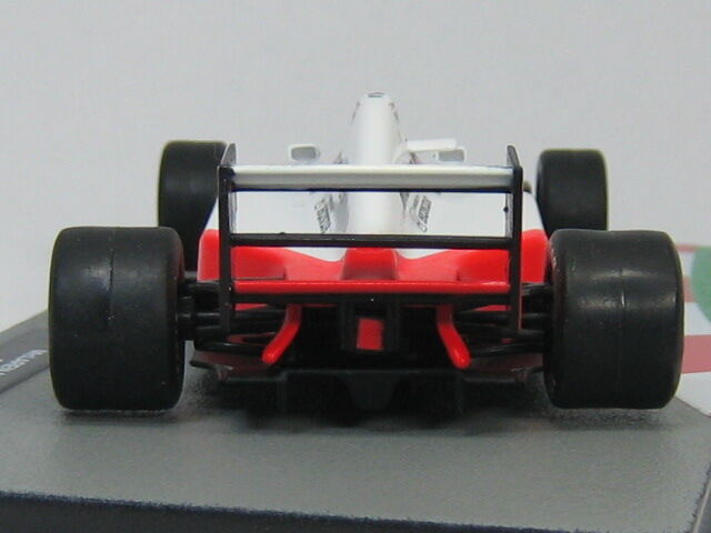 43-0887 McLAREN MP4/7 #2 Gerhard Berger 1992