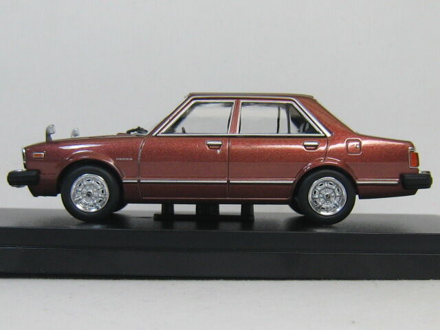43-1026 HONDA ACCORD SALOON EX-L 1977 アシェット国産名車プレミアム