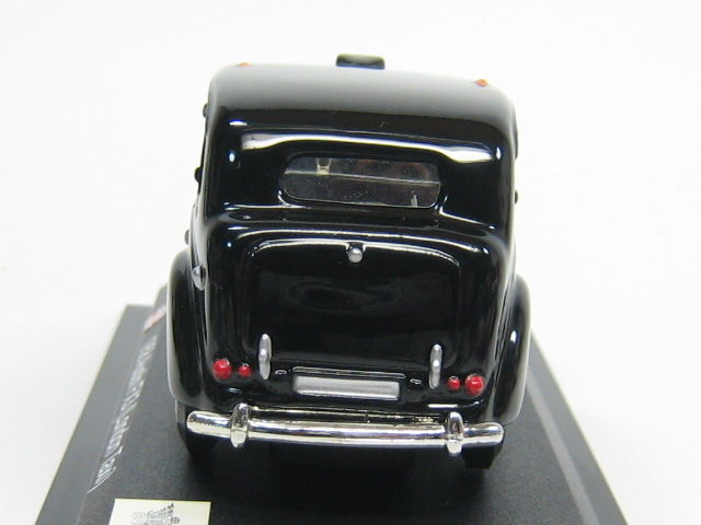 43-0295 Austin FX3 1958 London Taxi デル・プラドカー