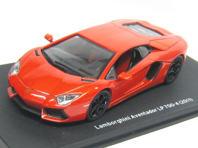 43-0100 Lamborghini Aventador LP700-4 ランボルギーニ公式