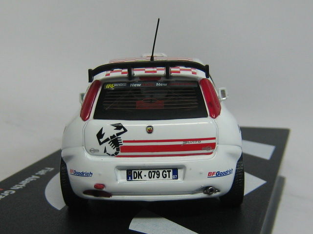 43-0145 Fiat Abarth Grande Punto S2000 Rally Russia ラリーカー