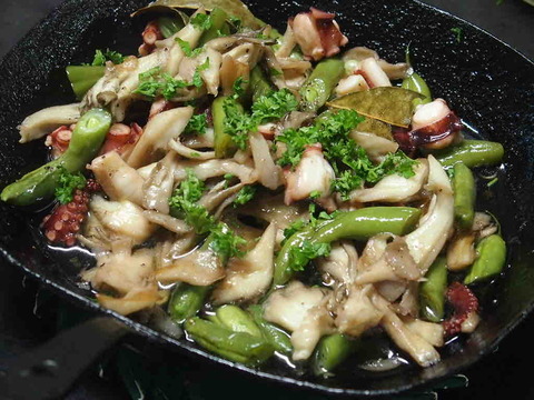 7A5498DB-7E9D-477D-B1F5-DB28761A583F