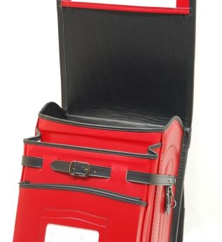 9ジェンダーレッド