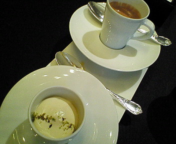 カフェのマンゴームース