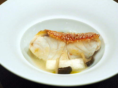 ����������߱���ʿ���Υ����׻�Ω��