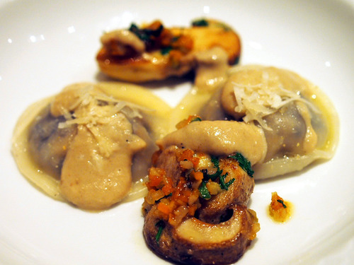 ���Υ�ӥ���