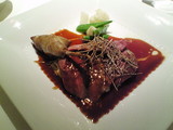 仔鳩の胸肉と股肉のロースト