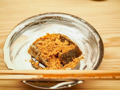 PB090125