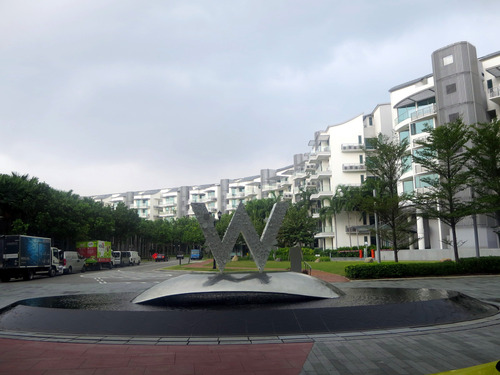w