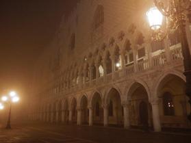 �ɥ����������