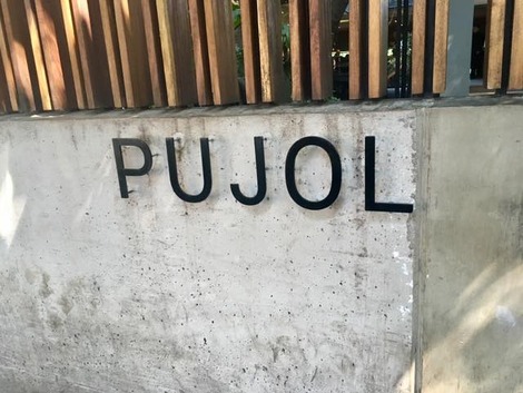 ・