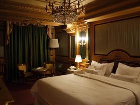 �������ƥ���