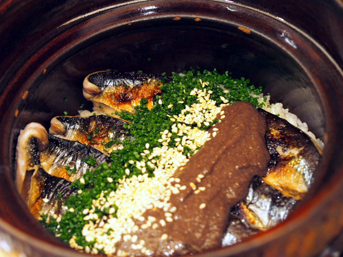 秋刀魚飯
