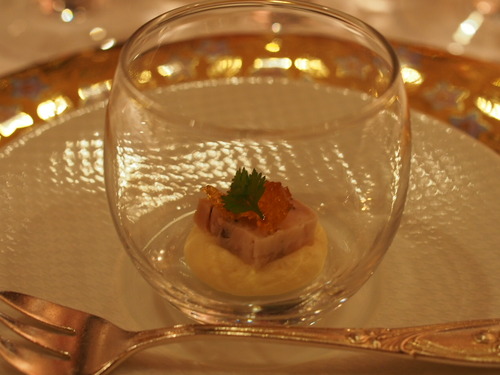 ���ߥ塼��