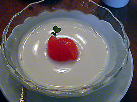 豆乳プリン プチトマトのコンポート添え