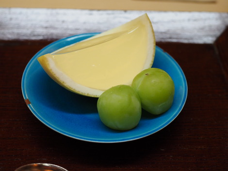 ・