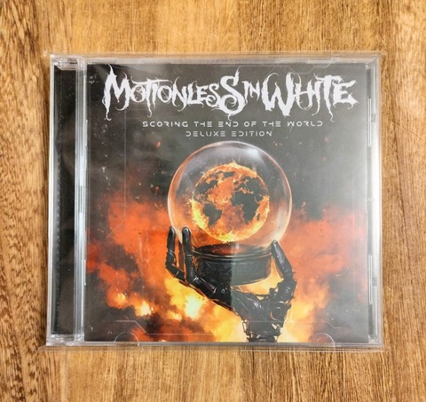 MOTIONLESS IN WHITE『SCORING THE END OF THE WORLD (DELUXE EDITION