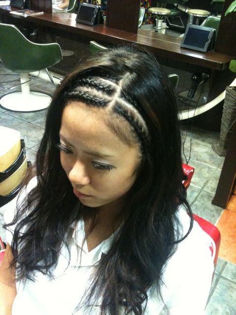 前髪コーンロウ Rave エクステ コーンロウカタログ 東京都足立区北千住 杉並区高円寺の美容室