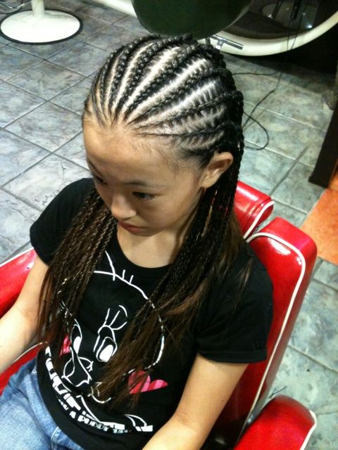 前頭コーンロウ 後頭ブレイズ Rave エクステ コーンロウカタログ 東京都足立区北千住 杉並区高円寺の美容室